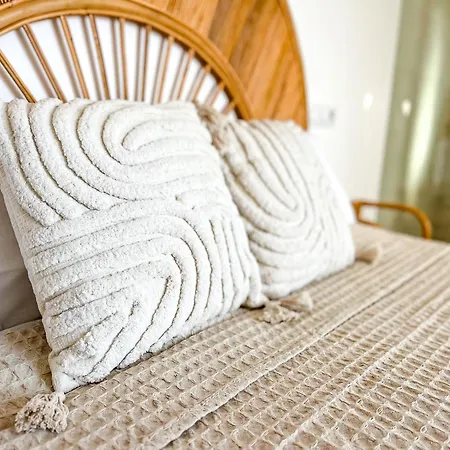 게스트하우스 Chakra House Fuerteventura - Boutique For Conscious Travelers *