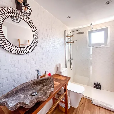 Chakra House Fuerteventura - Private In A Shared Boutique * Коральео