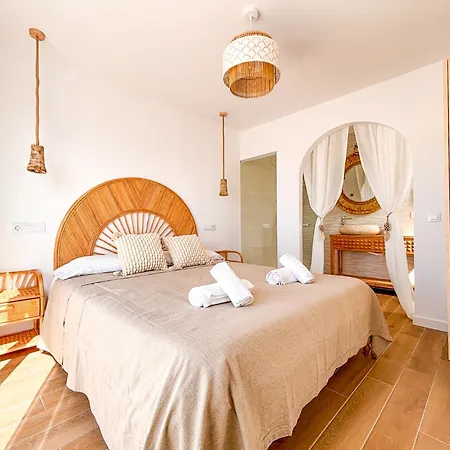 게스트하우스 Chakra House Fuerteventura - Private In A Shared Boutique *